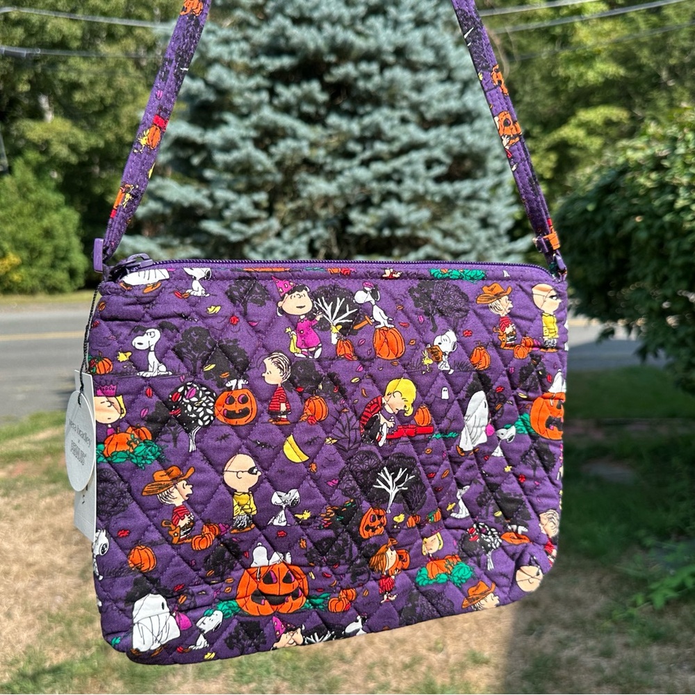 Vera Bradley Peanuts Halloween Large Hipster Crossbody NWT - Picture 5 of 9
